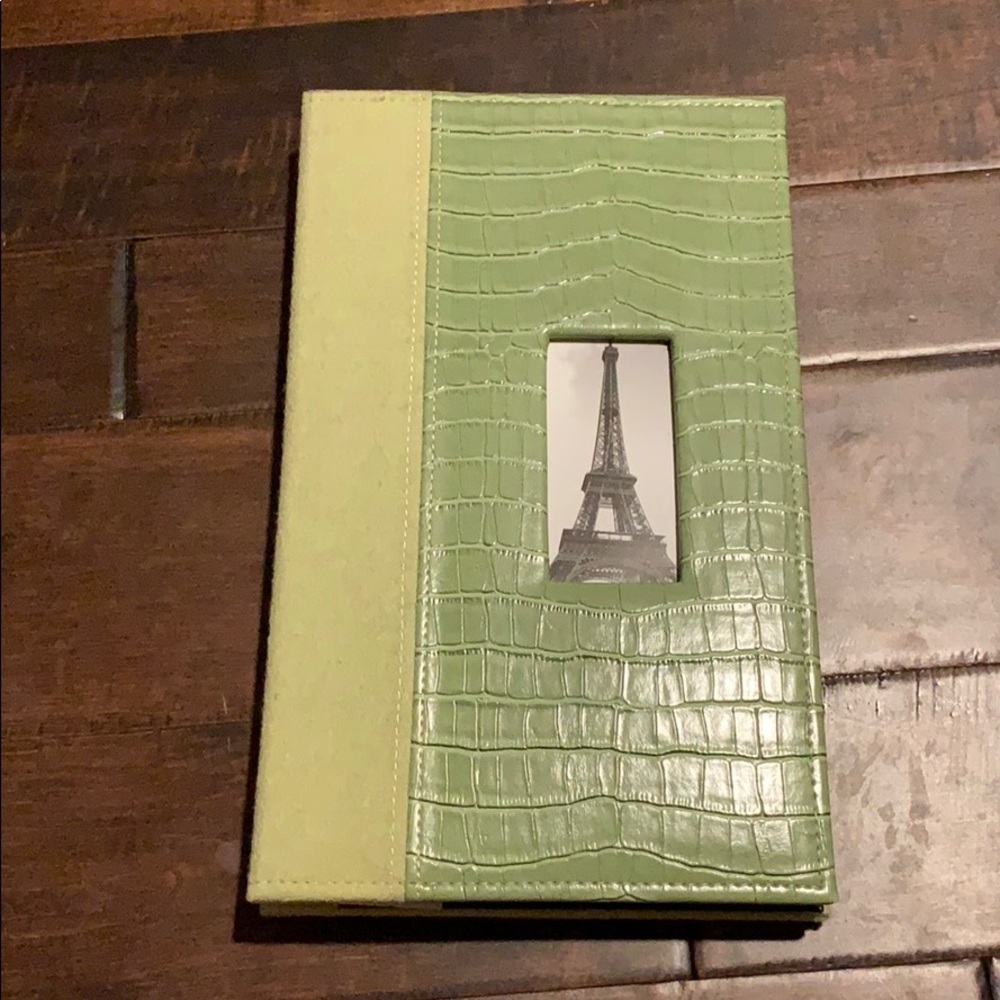 Instant scrapbook